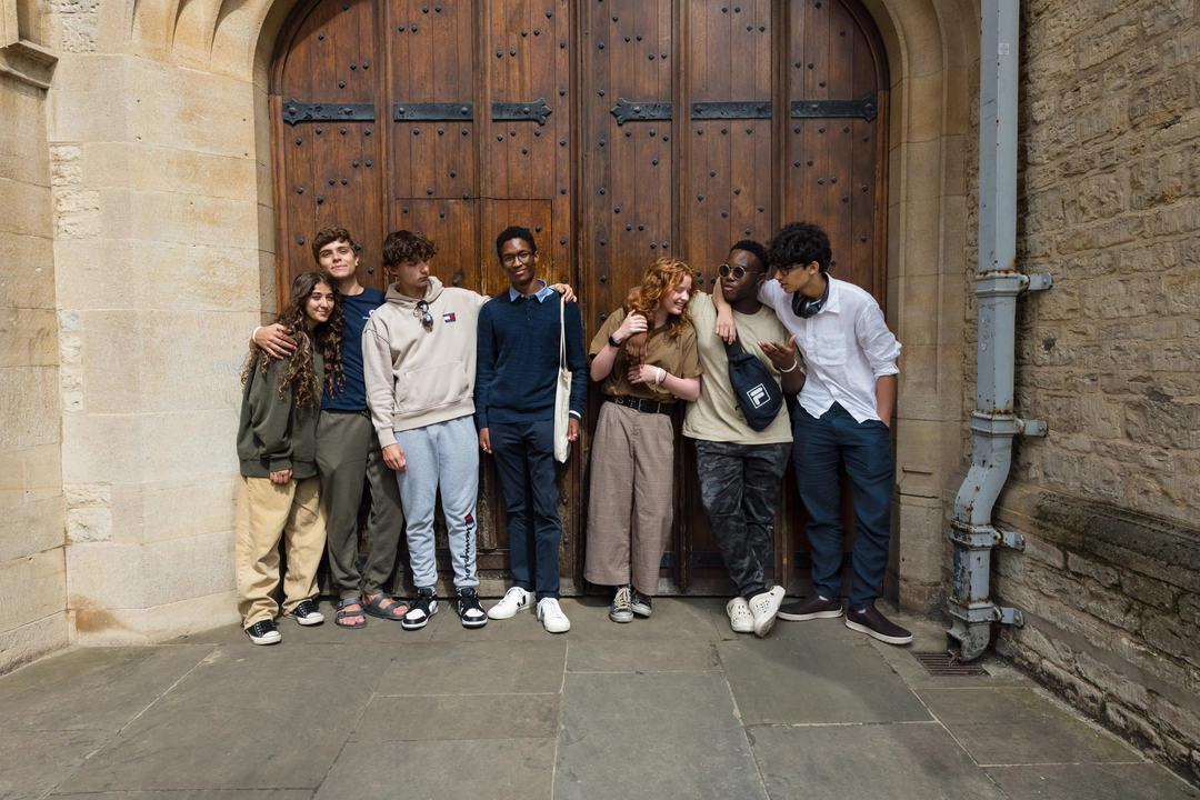 Oxford Scholastica students exploring the city on their pre-college summer programme.